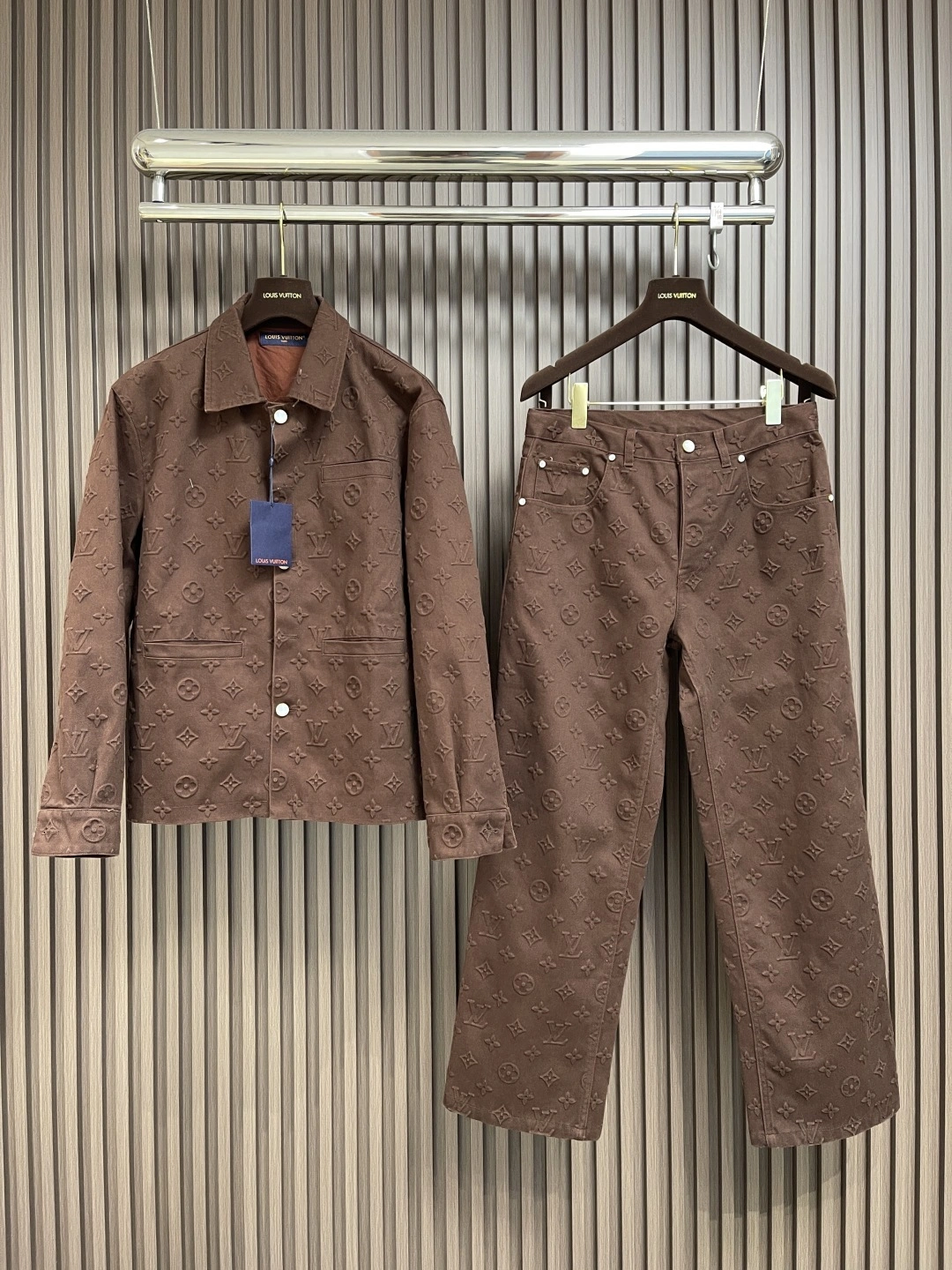 wg.luxury- 8V item:E-F026D0645